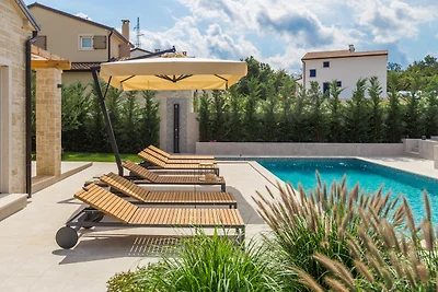 Villa No.18 by Villas Guide