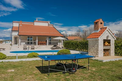 Villa Olive-Privlaka by Villas Guide