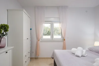 Villa Shaula 2 by Villas Guide