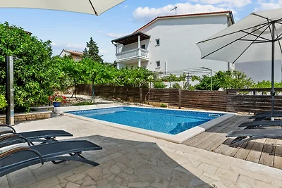 Apartment Petrinic-Sea View & Pool by Villas...