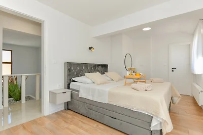 Villa Vignani - Makarska by Villas Guide