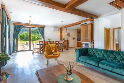 Villa D-Ika by Villas Guide