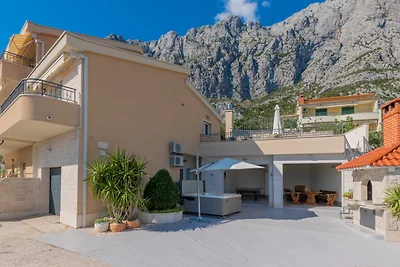 Villa Ana - Makarska by Villas Guide