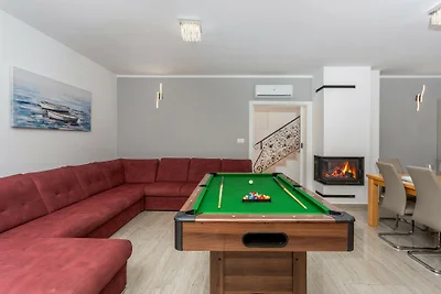 Holiday home Villa Vrbnik by Villas guide