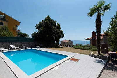 Apartman City View 2 by Villas Guide