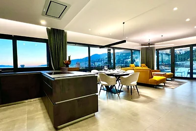 Villa Palazzo Blue by Villas Guide