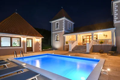 Dvori Perdedaj by Villas Guide