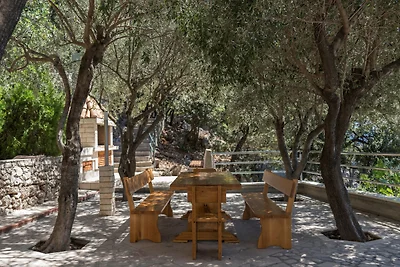 Villa Toma by Villas Guide