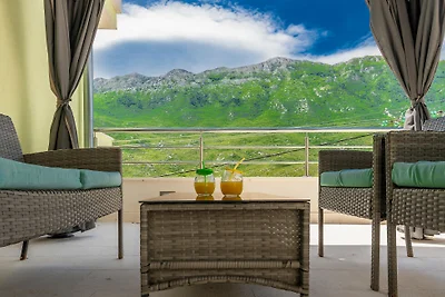 Villa Rusula -Makarska by Villas Guide