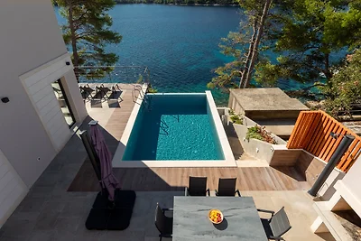 Villa Lipovac by Villas Guide