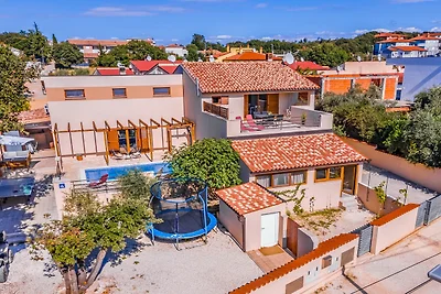 Villa Lona by Villas Guide