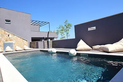 Villa House S by Villas Guide