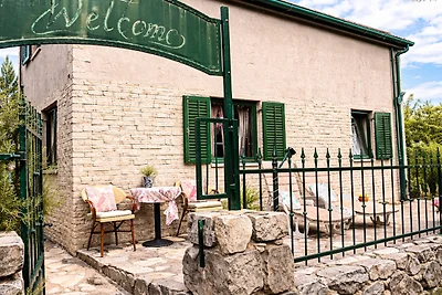 Villa Ruby beachfront by Villas Guide