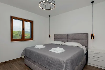 Villa Modriola - Makarska by Villas Guide