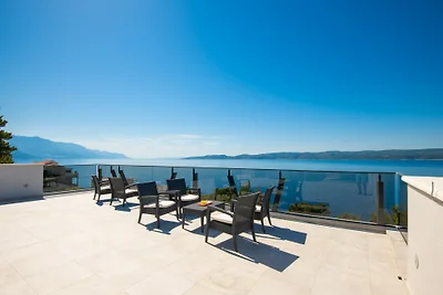 Apartman Mia 7 - Omiš by Villas Guide
