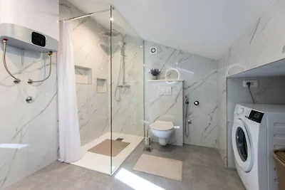 Apartman Grace 2 by Villas Guide