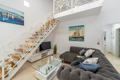 Villa Shaula 2 by Villas Guide