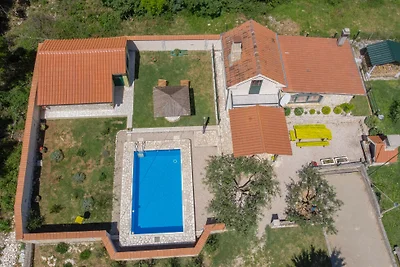 Country house Desne by Villas Guide