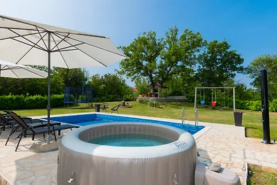 Villa Tea - Makarska by Villas Guide