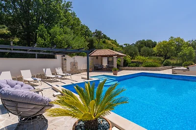 Villa None Kate by Villas Guide