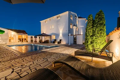 Vila Romani by Villas Guide