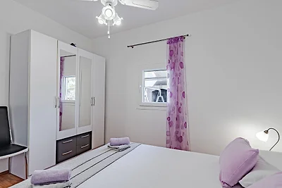 Holiday Home Roza by Villas Guide