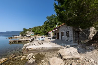 Beach house Jerko by Villas Guide