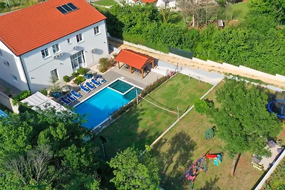 Villa Elena - Makarska by Villas Guide