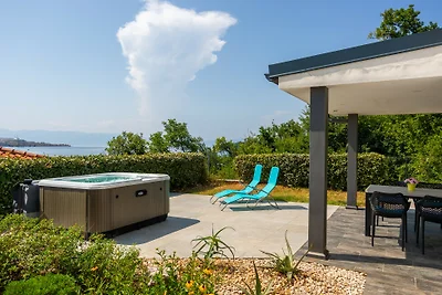 Villa Nada sea view&whirpool island Krk by...
