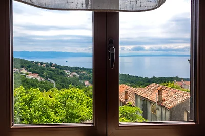 Apartment Daša with pool by Villas Guide