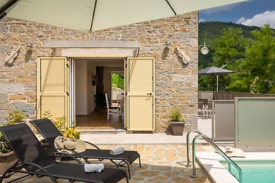 Villa Casa Mavretici by Villas Guide