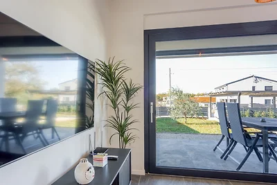 Apartment Adria 2 by Villas Guide