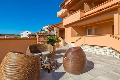 Luxury Villa Mer pool apartman by Villas...