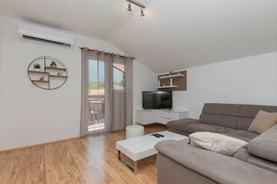 Villa Mateo -Zagvozd by Villas Guide