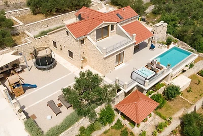 Villa Brig by Villas Guide