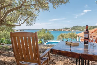 Villa Peace & Quiet by Villas Guide