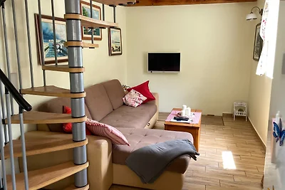 Villa Ruby beachfront by Villas Guide