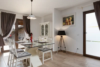 Beautiful Villa Casa Noemi with pool in Porec