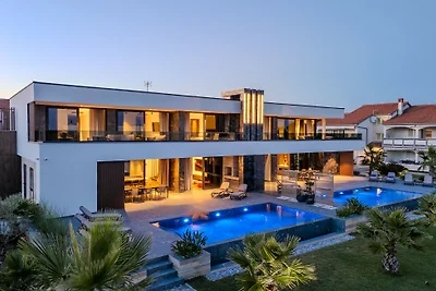 Suva Punta Elite by Villas Guide