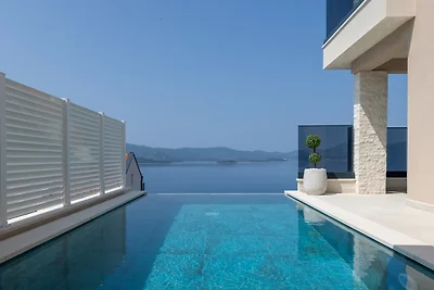 Villa Sole Komarna by Villas Guide