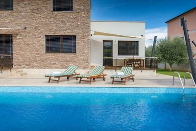 Villa Gigi - Medulin by Villas Guide