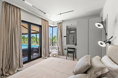 Villa Flores by Villas Guide