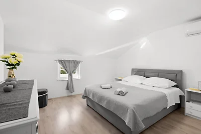 Holiday Home San by Villas Guide