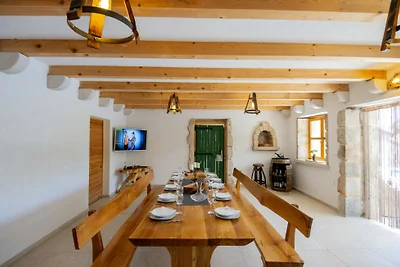 Villa Mia by Villas Guide