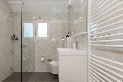 Villa Jelavic - Makarska by Villas Guide