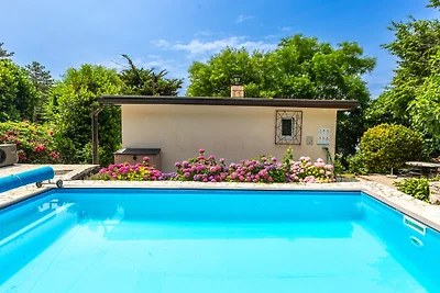 Villa Relax with pool&beachfront by Villas...