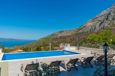 Villa Šestic-Makarska by Villas Guide