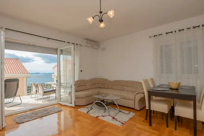 Apartman Olivera-Trogir by Villas Guide