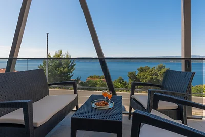 Apartman Mia 4 - Omiš by Villas Guide