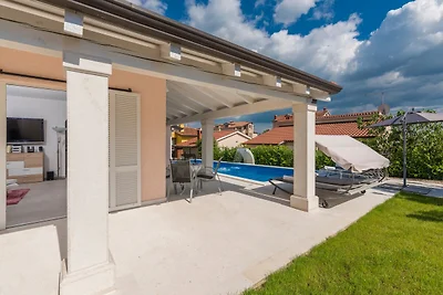 Villa Delijamo by Istrabook